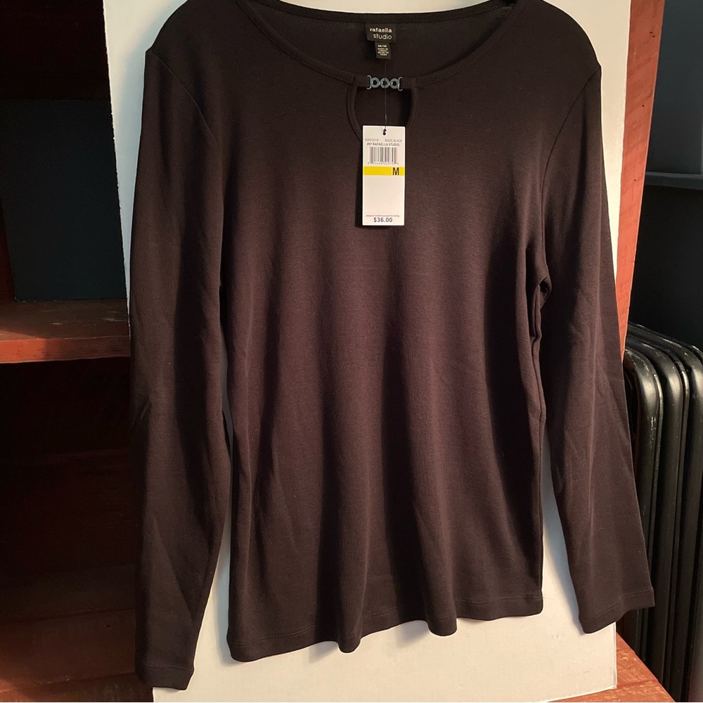 Rafaella Studio Knit Top, NEW with tags. M, Basic Black.